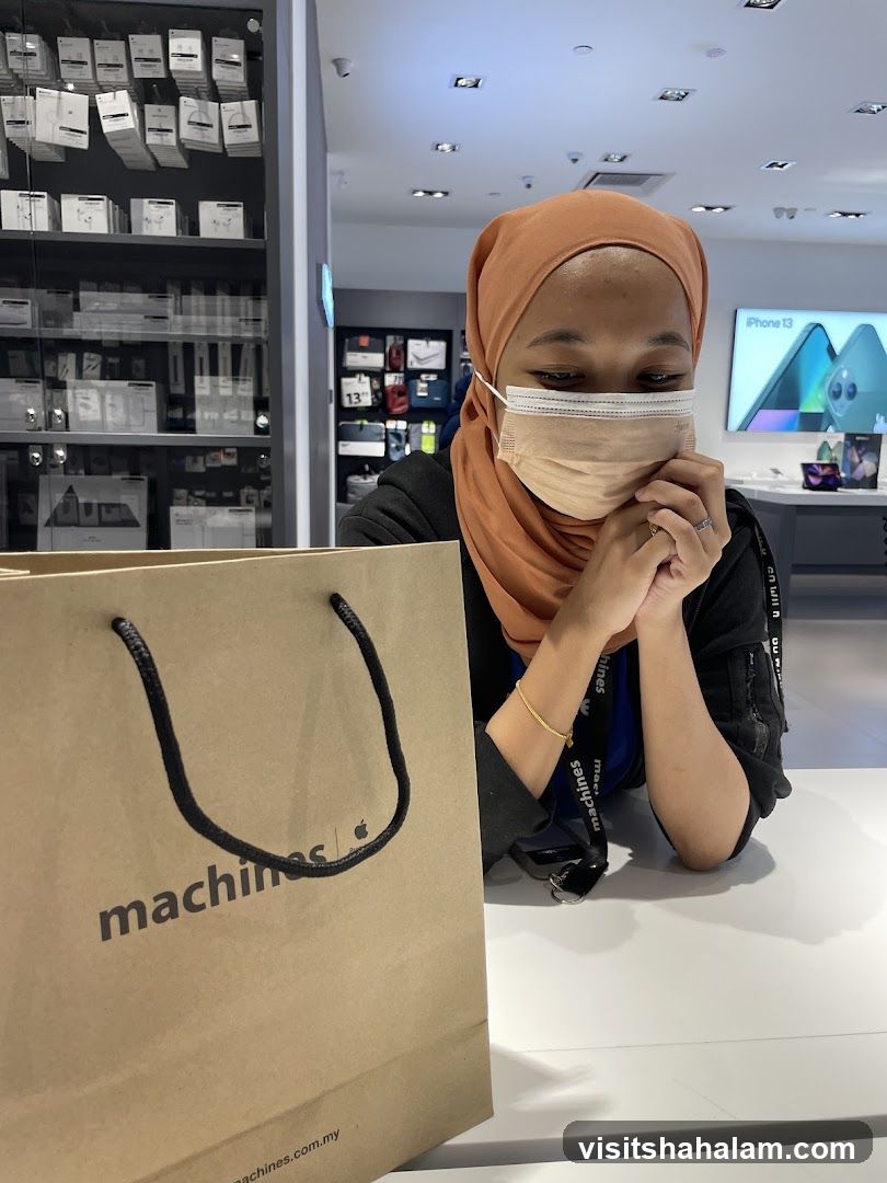 Woman in a store with a shopping bag