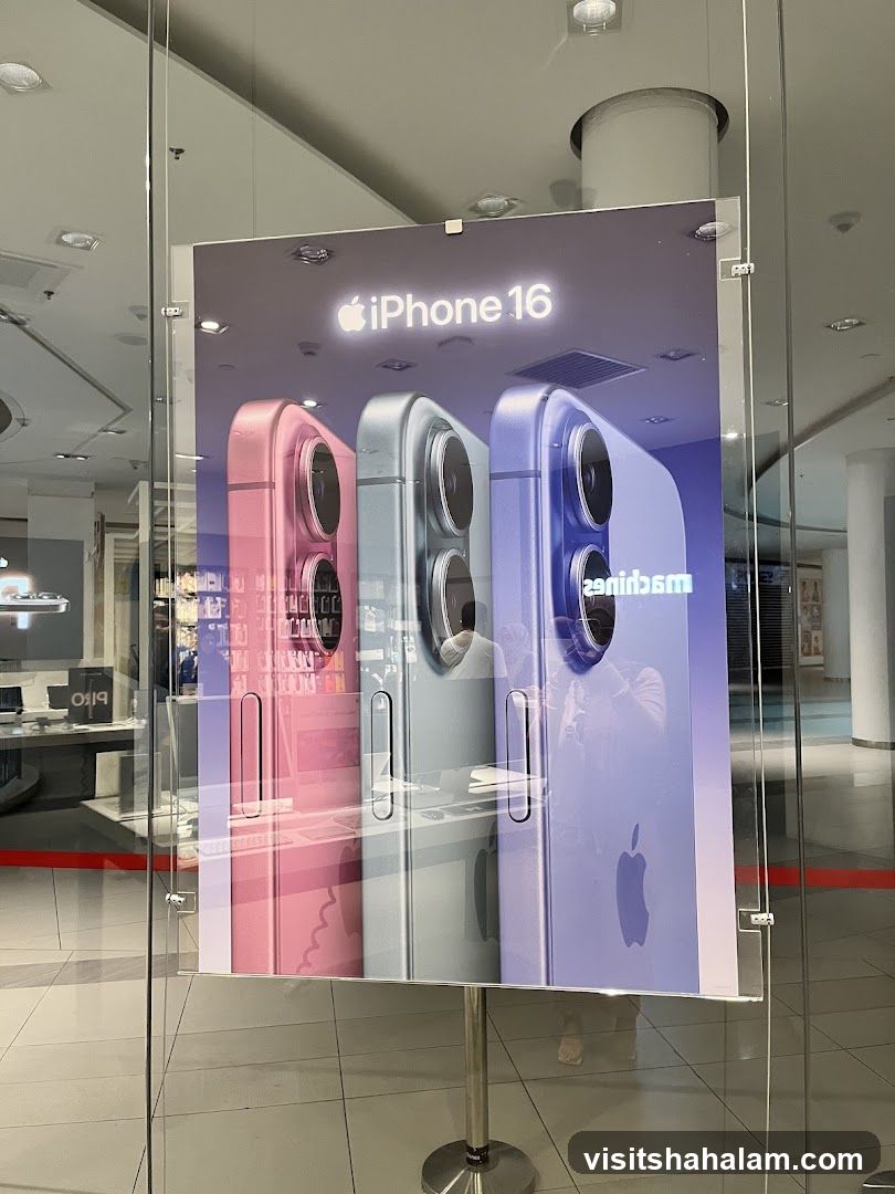 iPhone 16 Advertisement