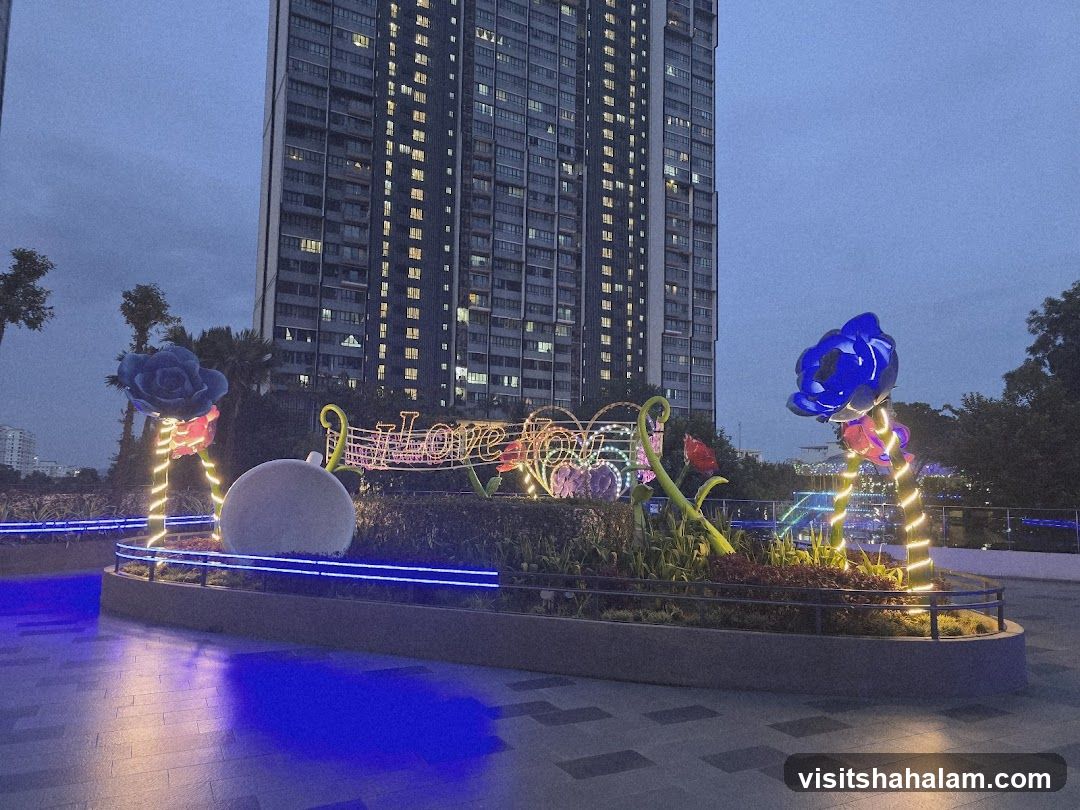 Outdoor Decorative Display