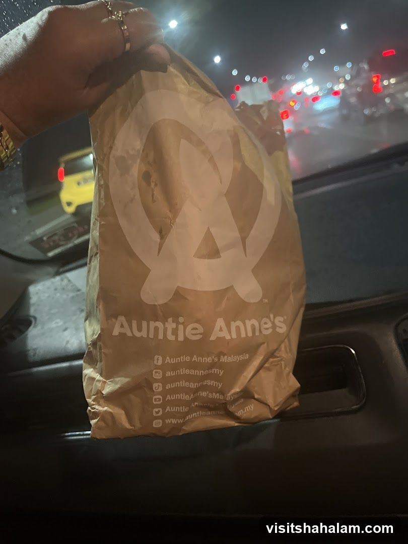 Auntie Anne's Bag