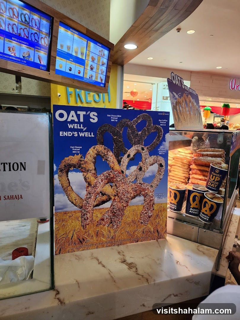 Pretzel Display