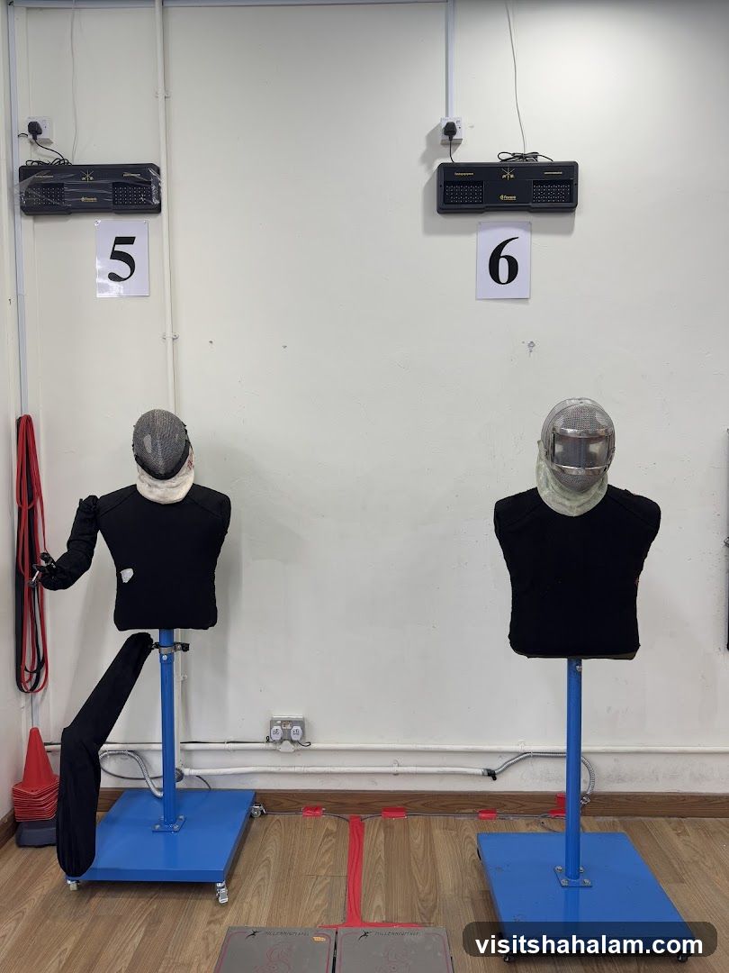 Fencing practice dummies