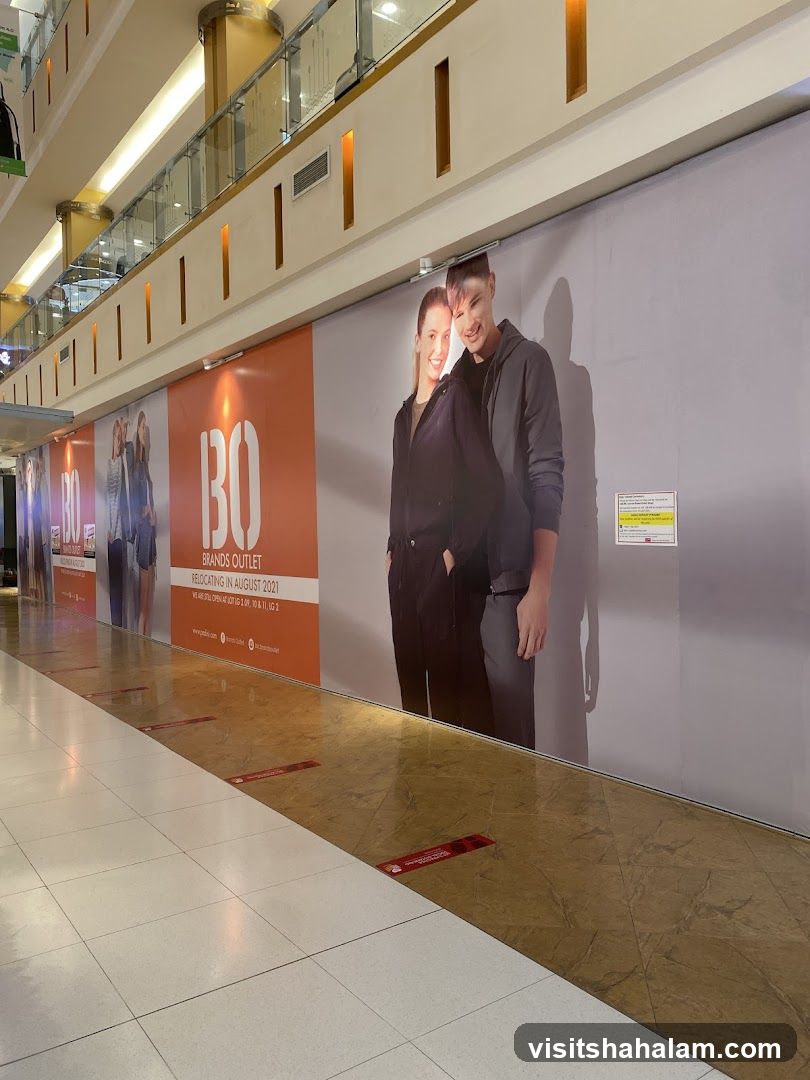 Brands Outlet Relocation Advertisement