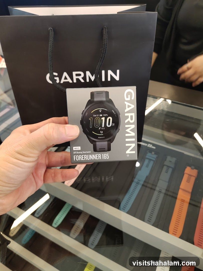 Garmin Forerunner 165 Smartwatch