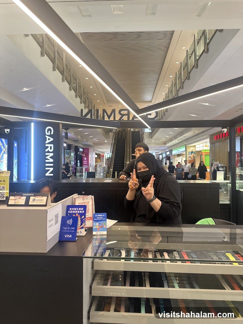 Garmin Store Counter
