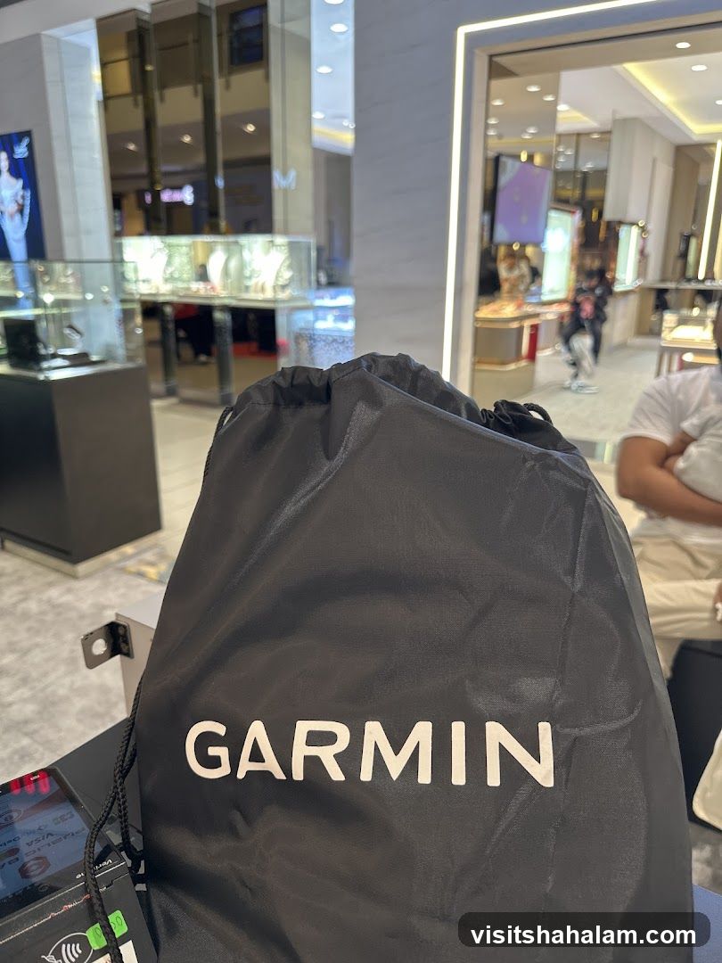 Garmin Bag in Store