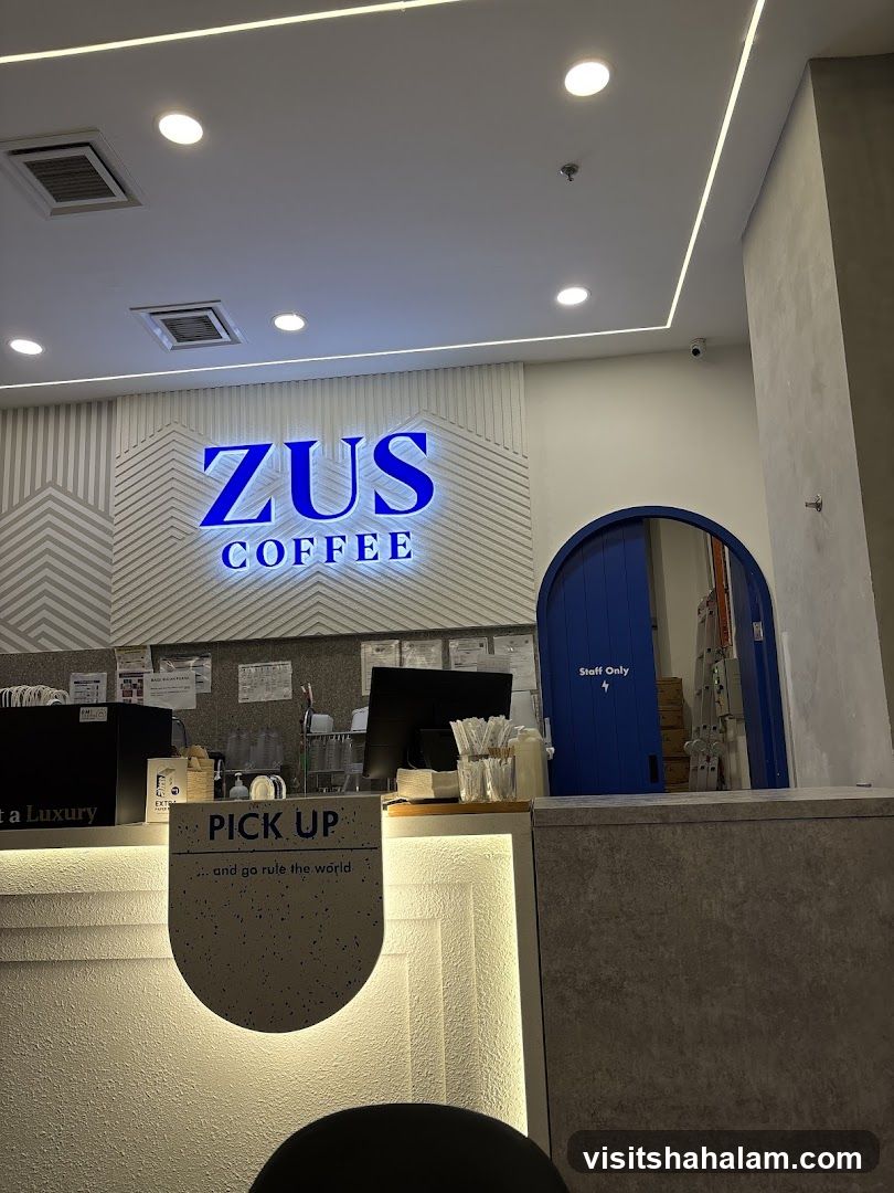 ZUS Coffee Interior