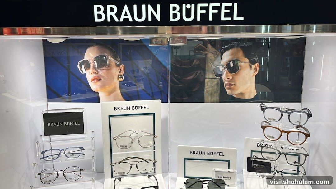 Braun Buffel Eyewear Display