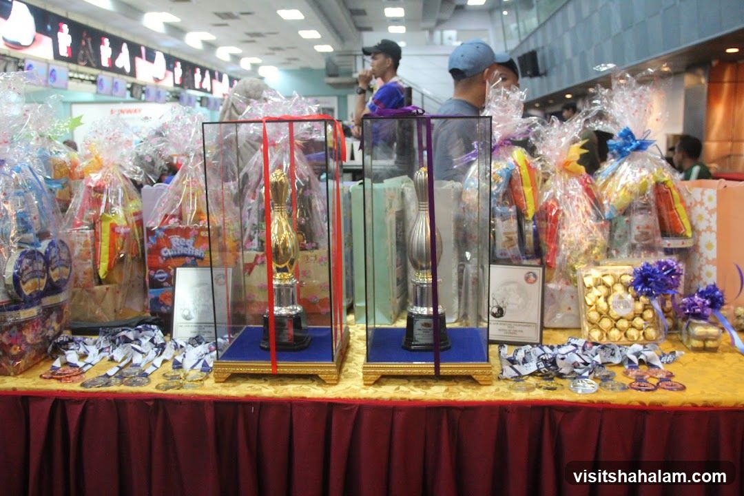 Trophies and Gift Baskets