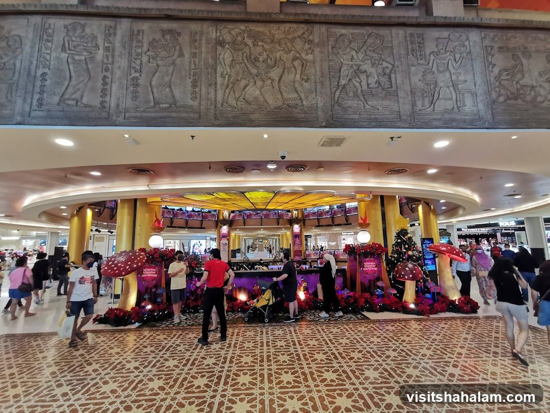 Christmas decorations in a mall