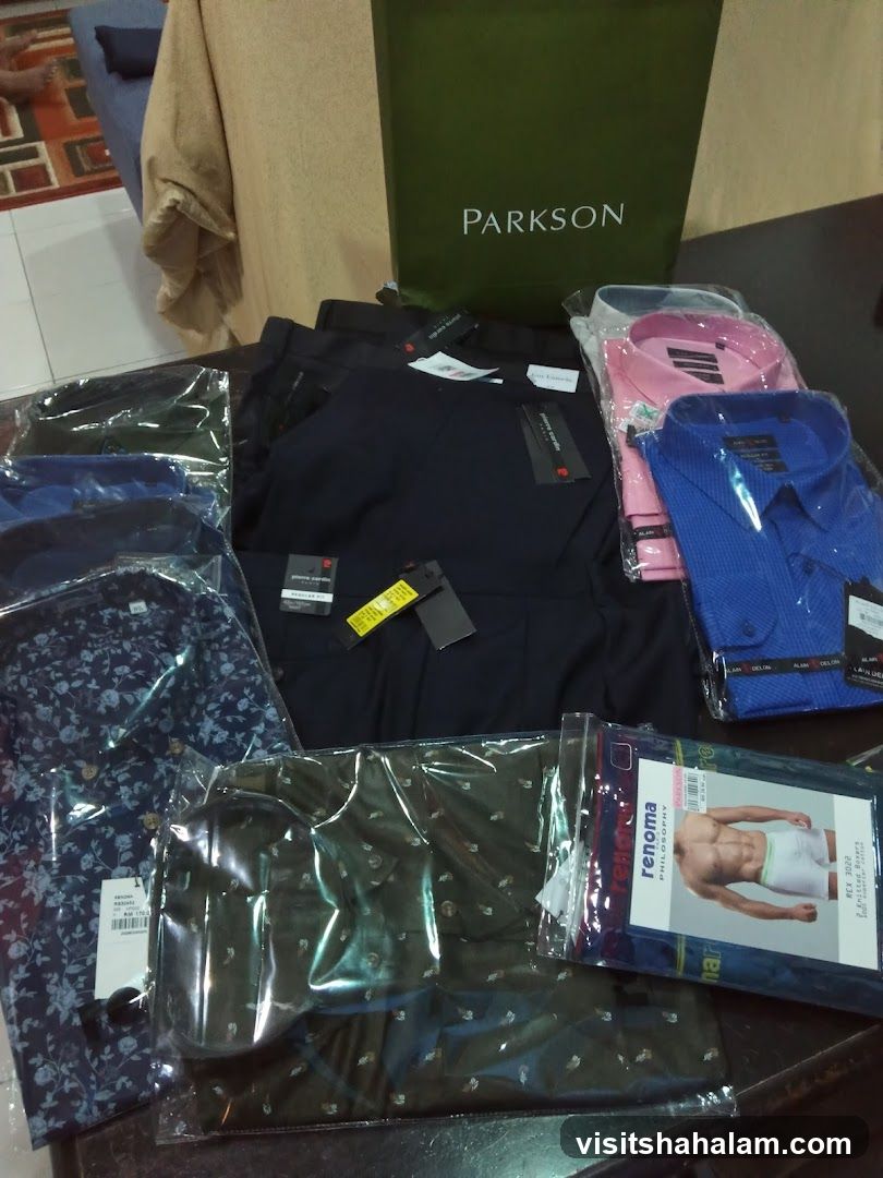 Parkson Shopping Bag with Men's Apparel