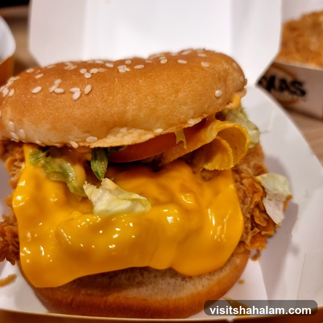 Cheeseburger with Crispy Chicken
