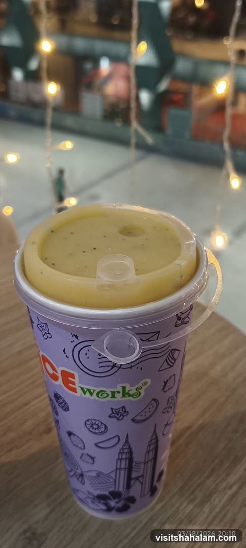 Juice cup with lid