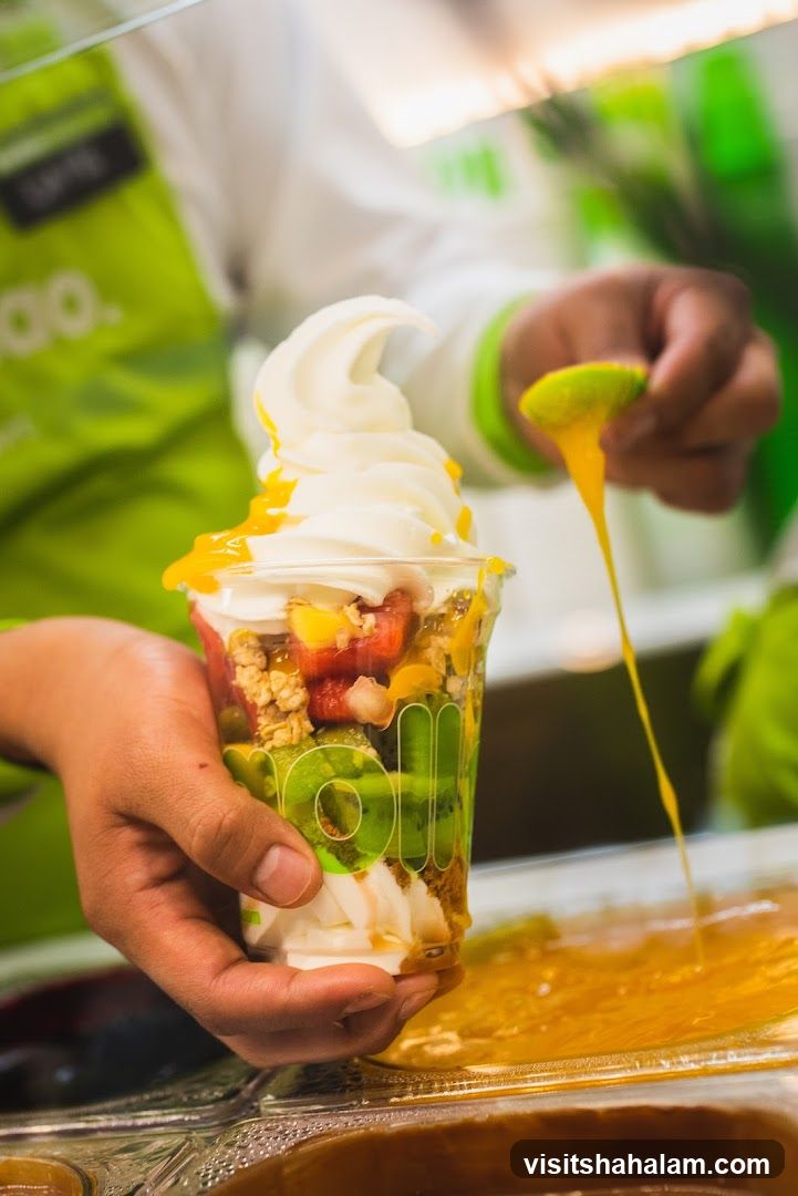 Frozen Yogurt with Fruit and Toppings