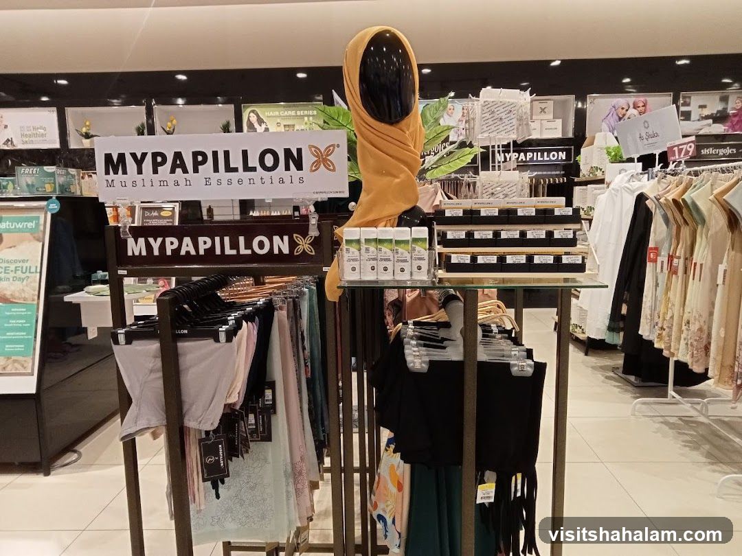 Muslimah Essentials Display