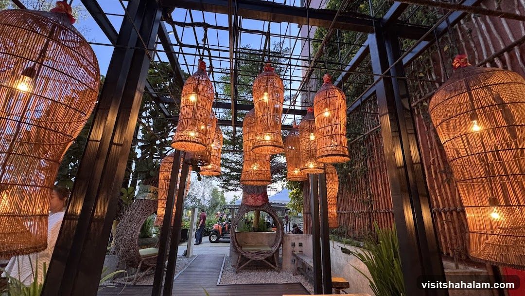 Outdoor Seating Area with Woven Lanterns