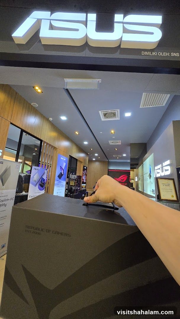 ASUS Concept Store