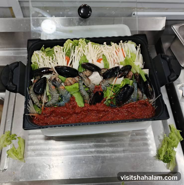 Seafood and Vegetable Hot Pot