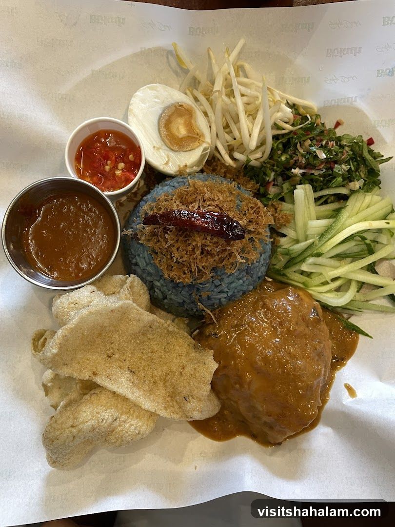 Nasi Kerabu with Chicken
