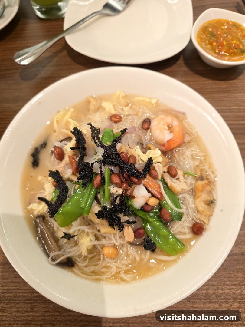 Noodles with Shrimp and Vegetables