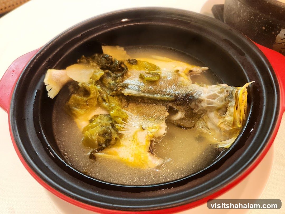 Steamed Fish Head with Vegetables
