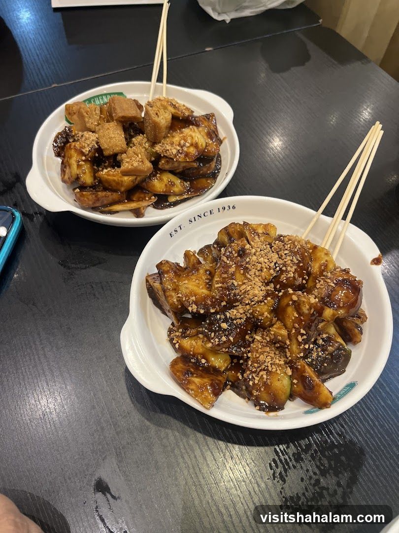 Two bowls of Rojak