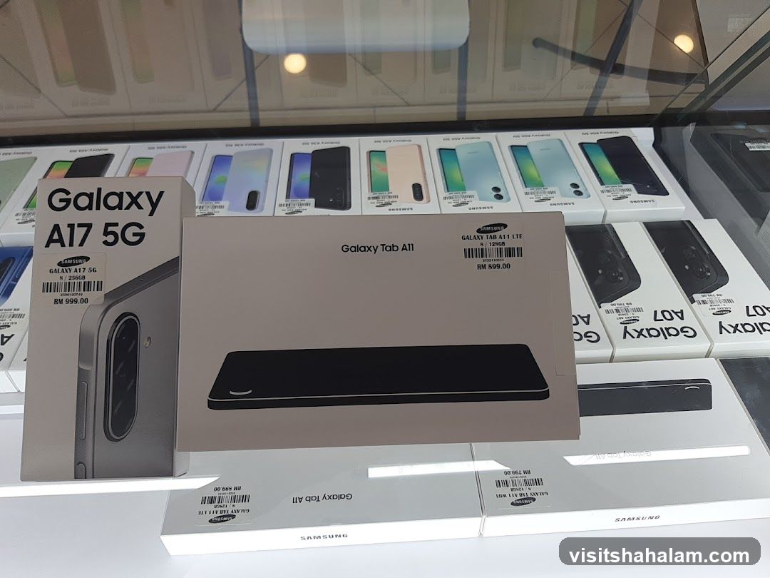 Samsung Galaxy Products Display