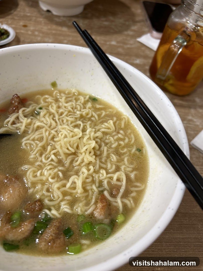 Noodle Soup with Meat and Green Onions