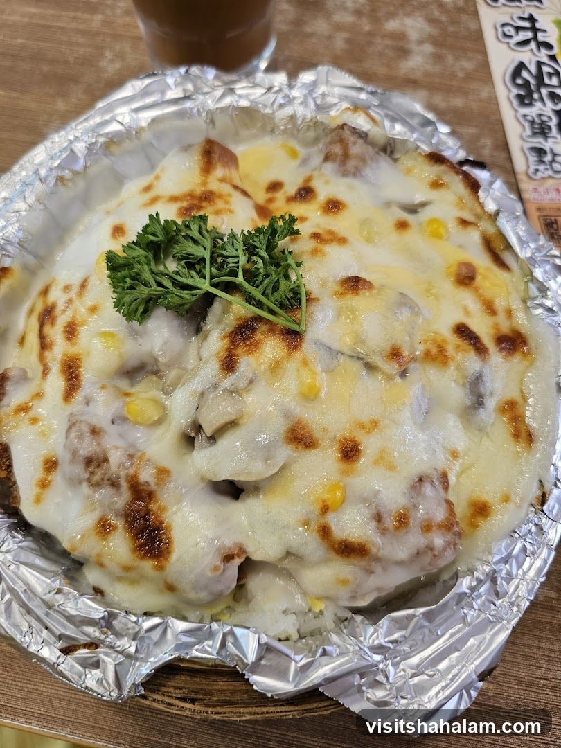 Baked Rice with Cheese and Mushrooms