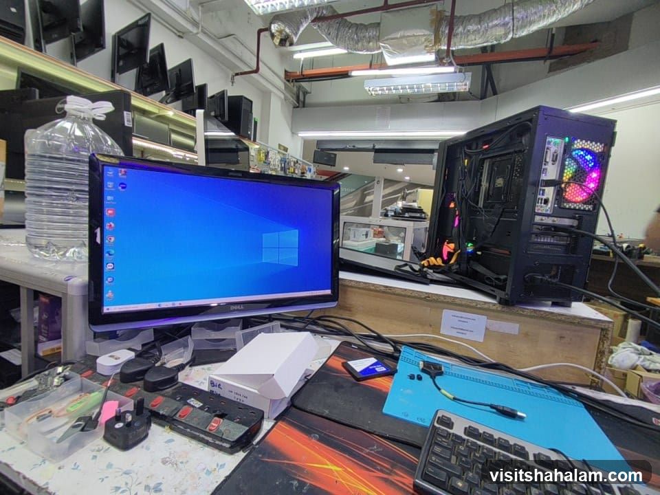 Computer Repair Shop
