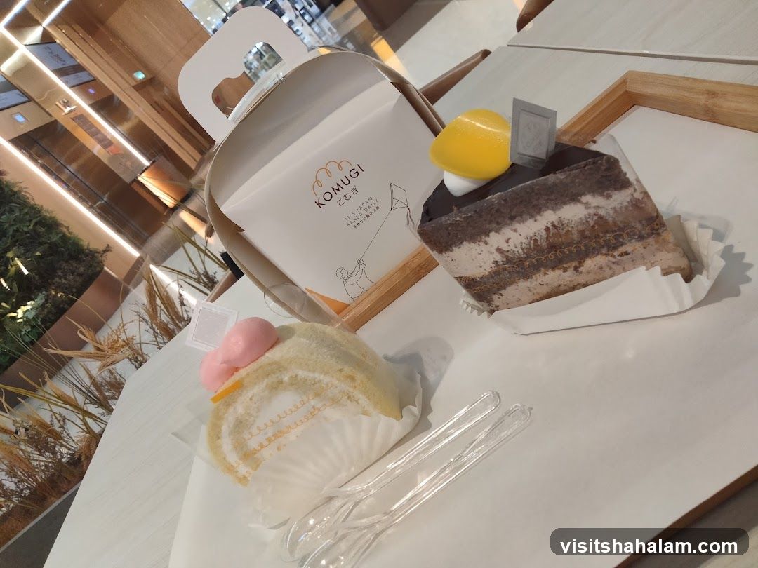 Desserts and Takeaway Box
