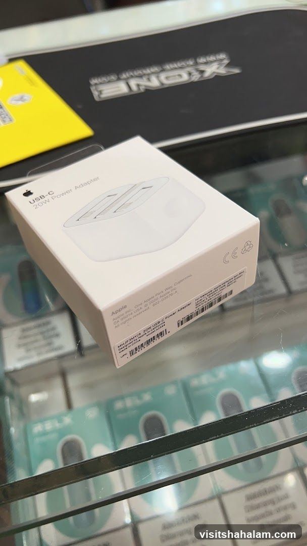 Apple USB-C 20W Power Adapter Box