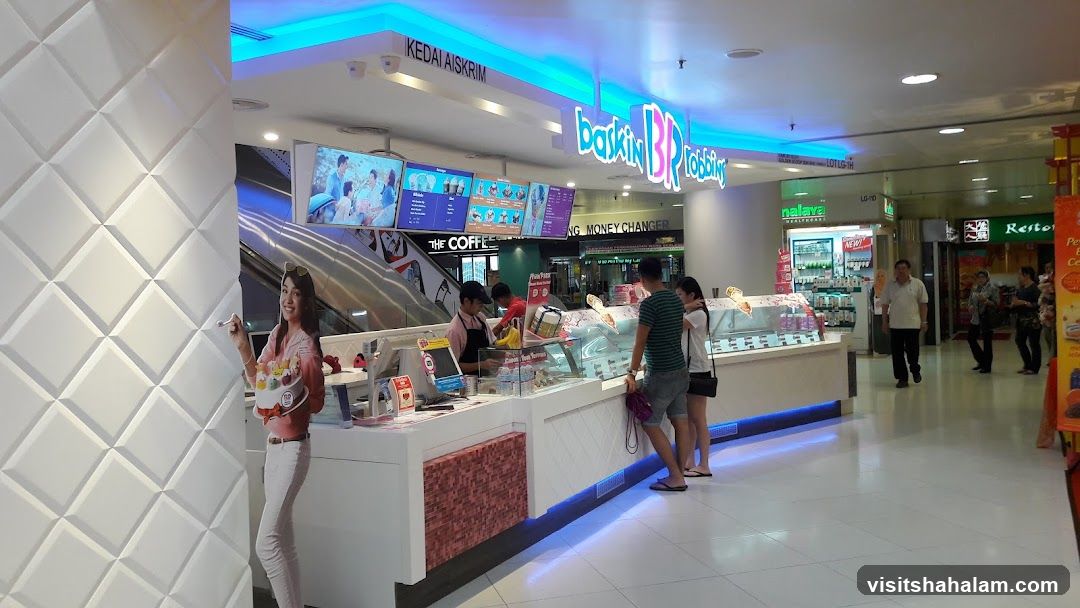 Baskin Robbins Ice Cream Shop