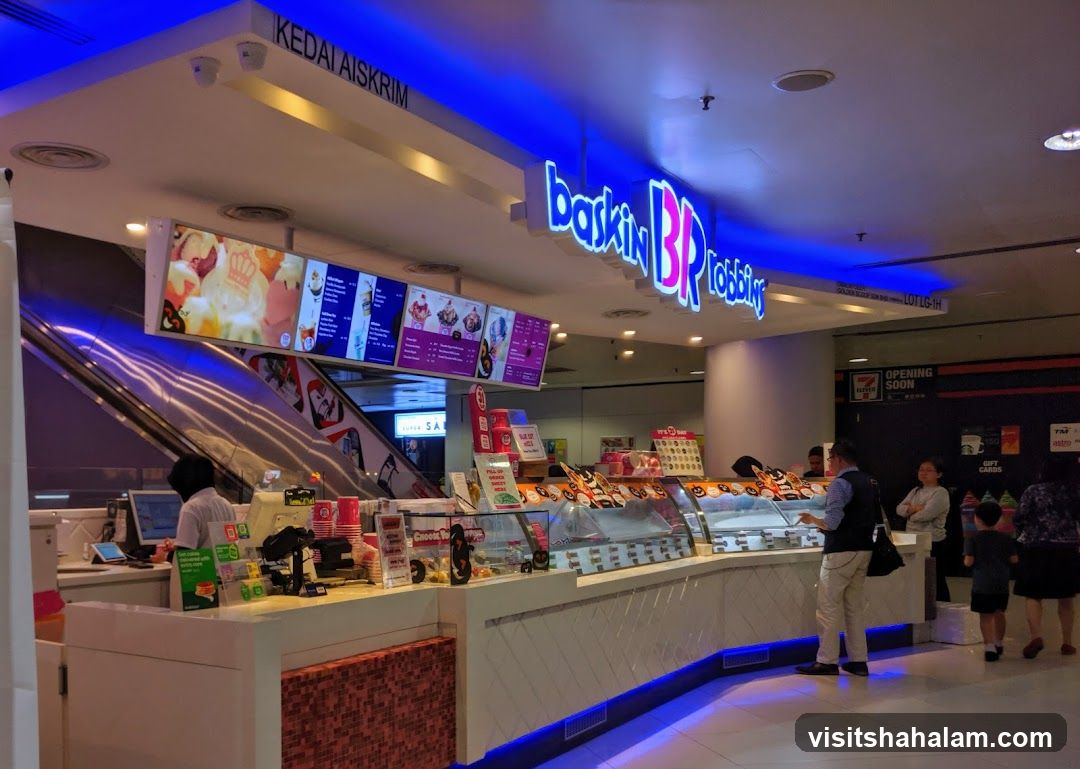 Baskin-Robbins Ice Cream Shop