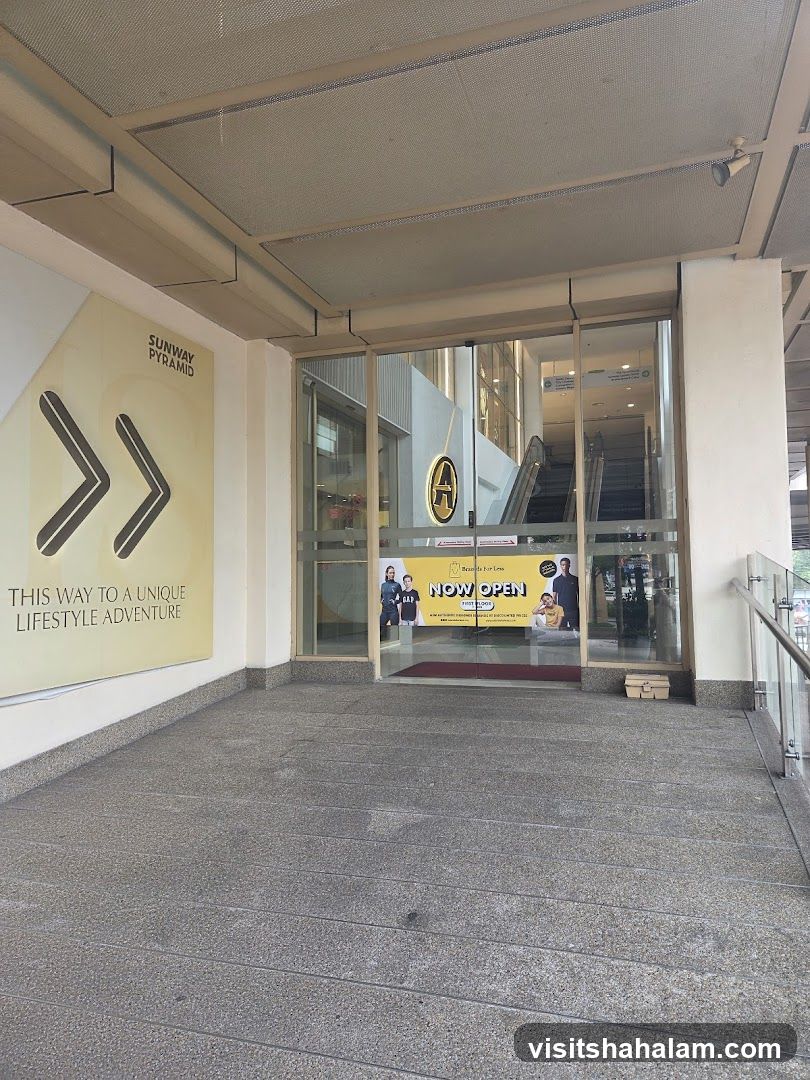 Sunway Pyramid Entrance