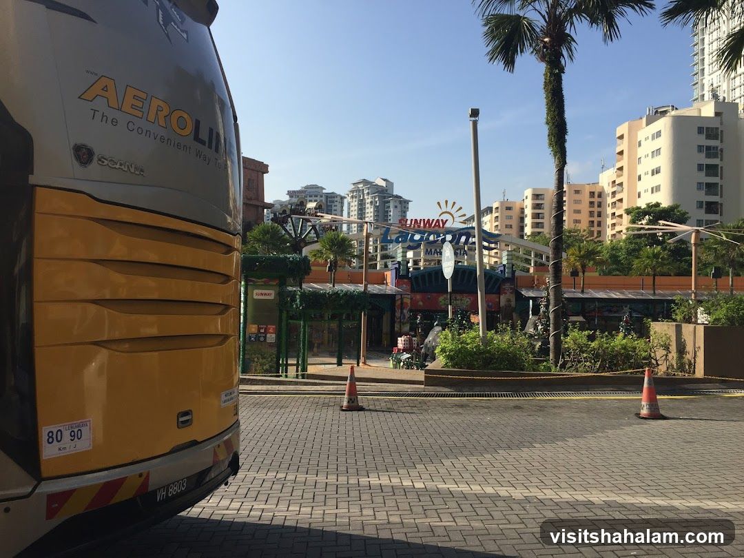 Bus and Sunway Lagoon Entrance