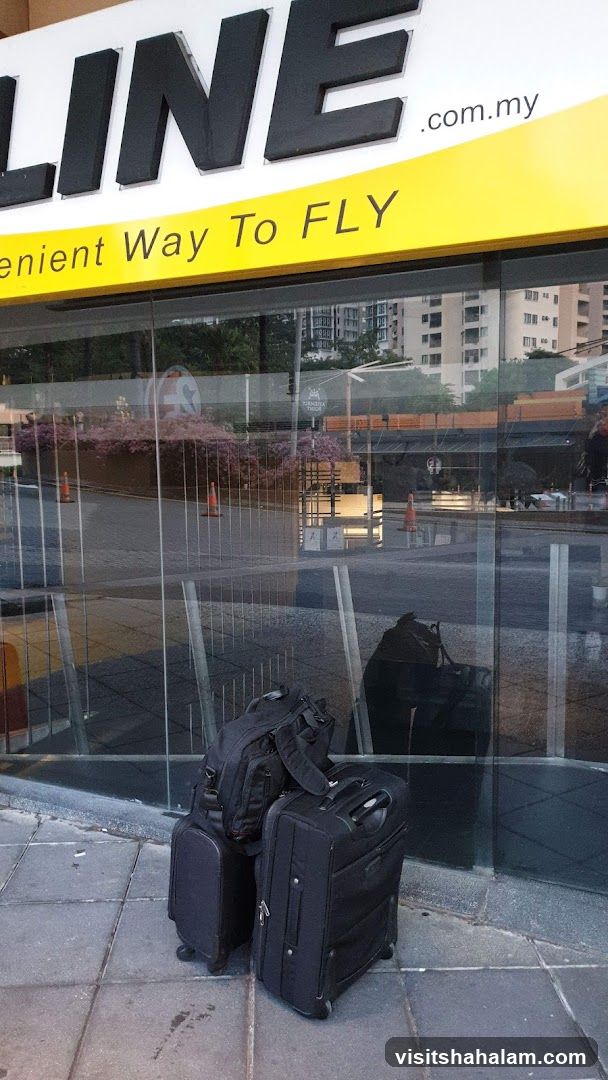 Airline Storefront