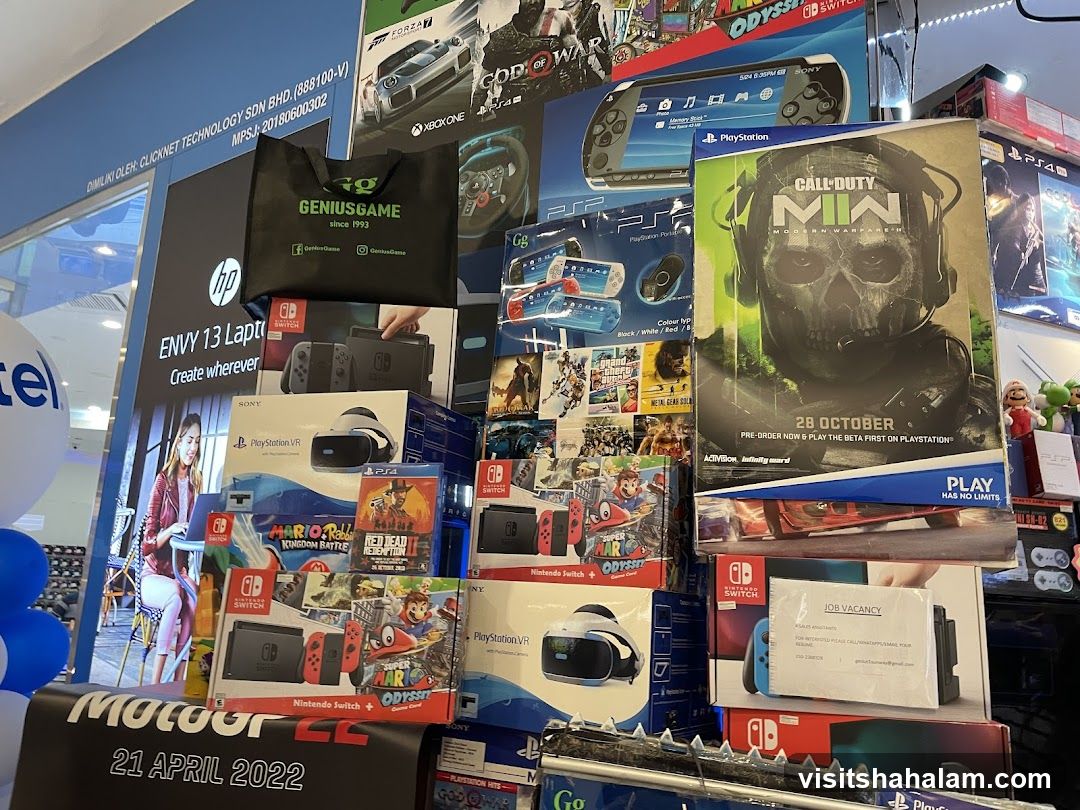 Video Game Store Display