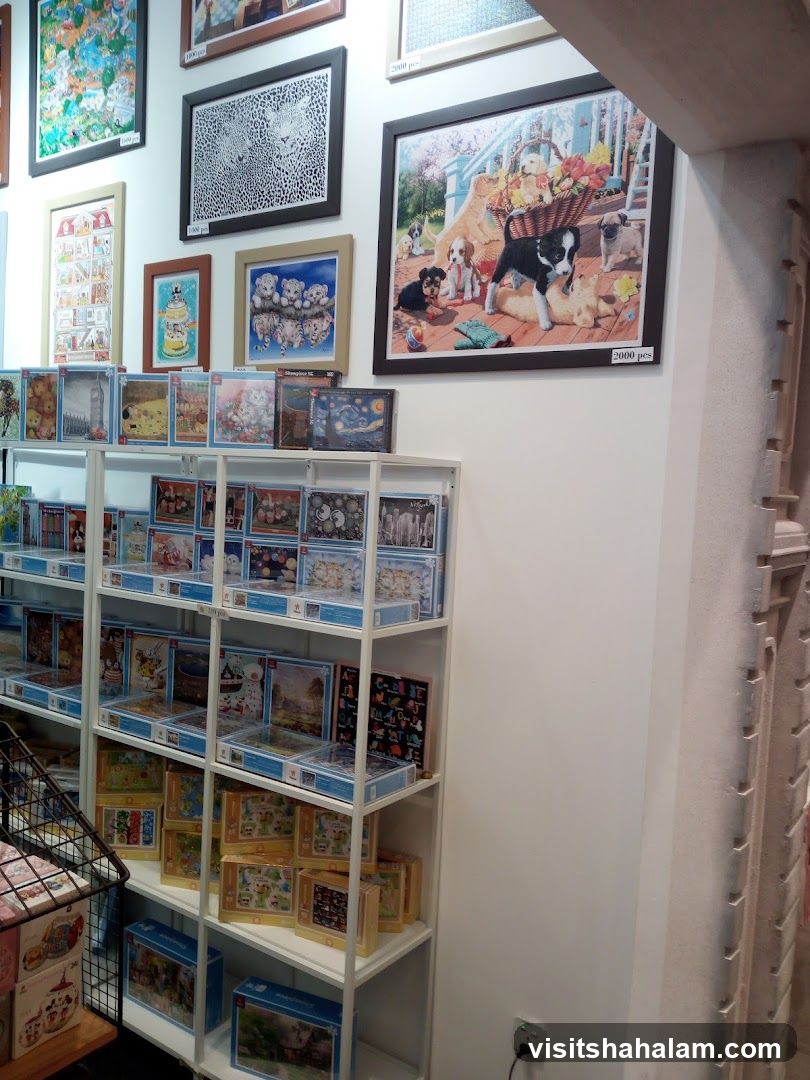 Puzzle Store Display