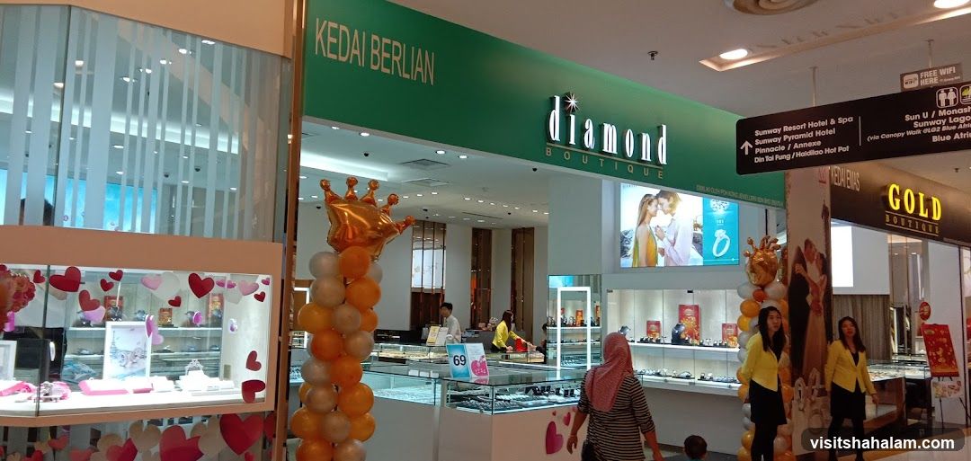 Gold Boutique