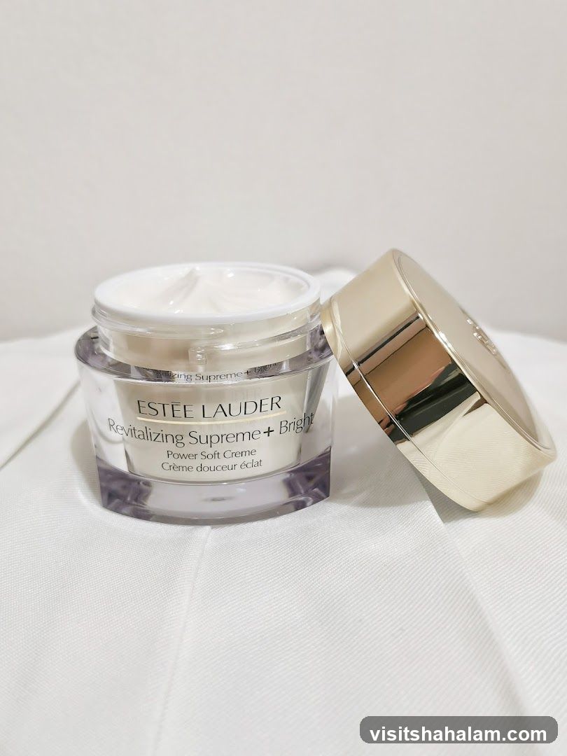 Estee Lauder Revitalizing Supreme + Bright Power Soft Creme