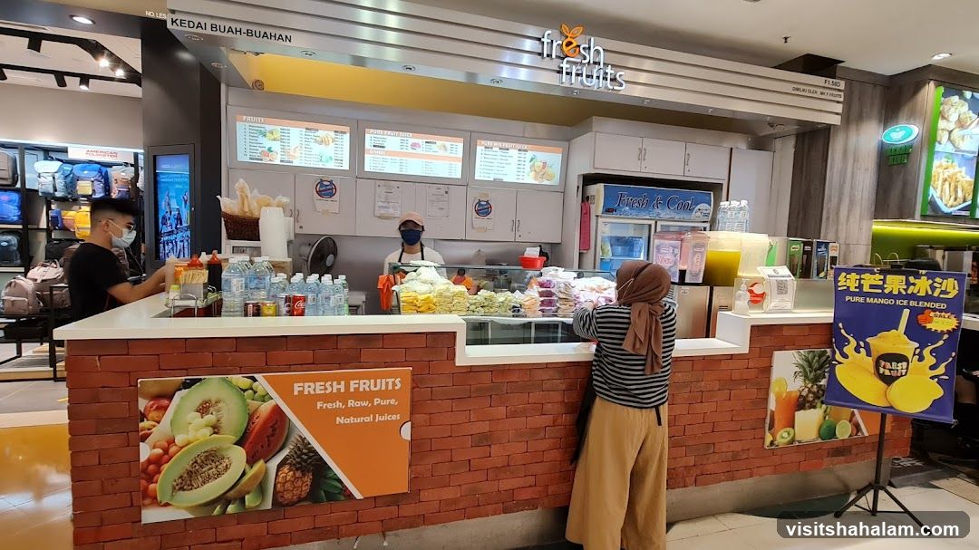 Fresh Fruits Juice Stand