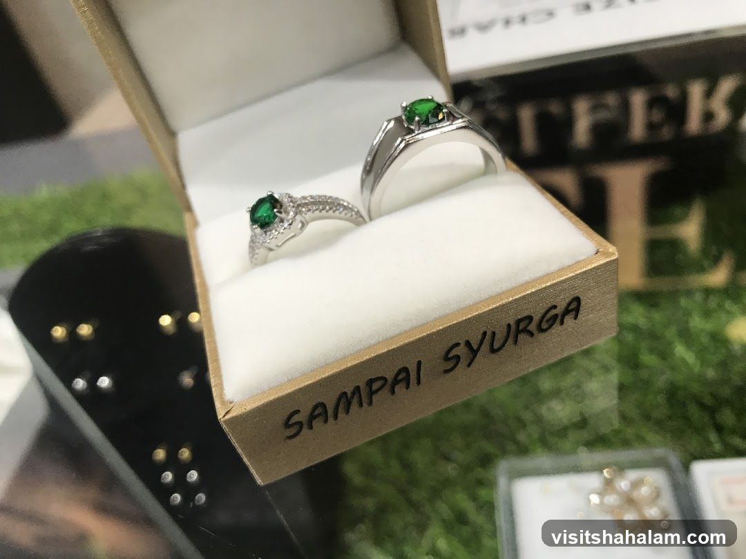 Emerald Rings in a Display Box