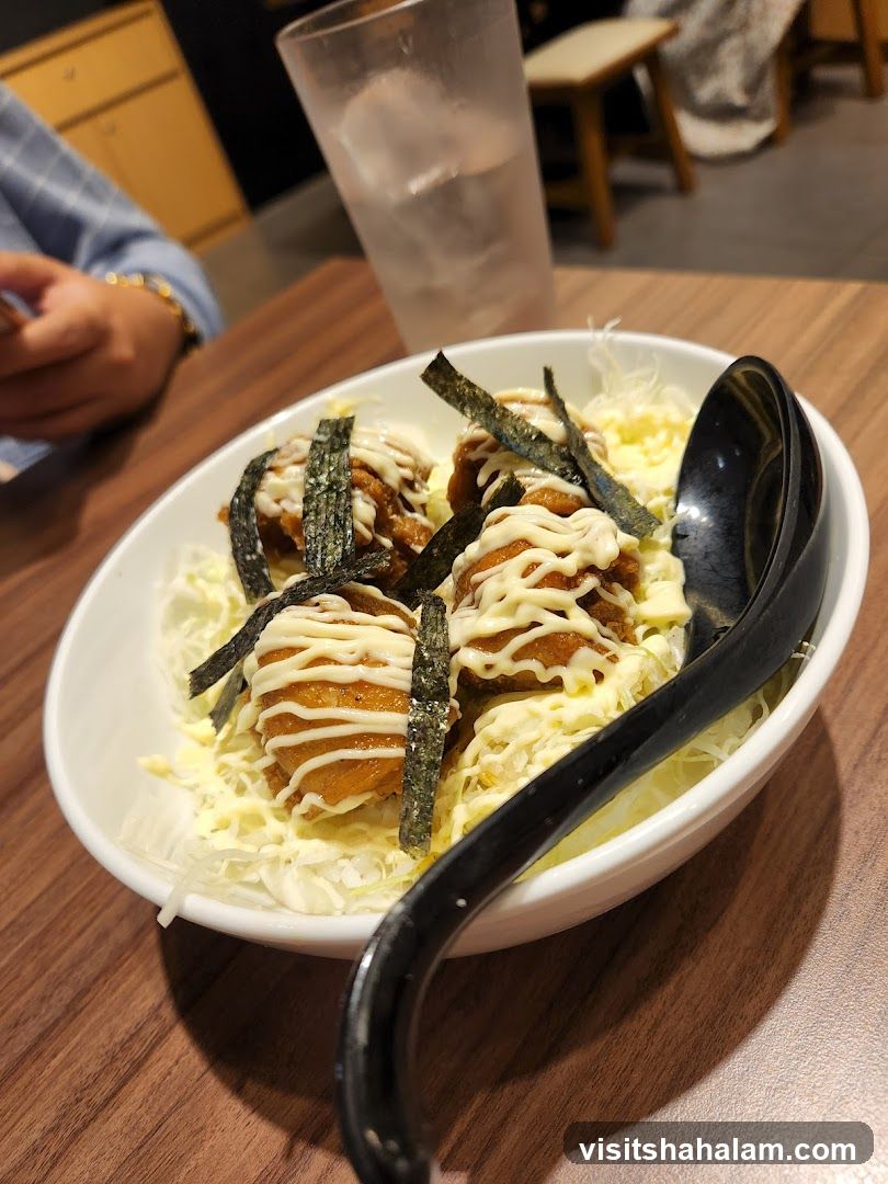 Fried Chicken with Mayonnaise and Seaweed