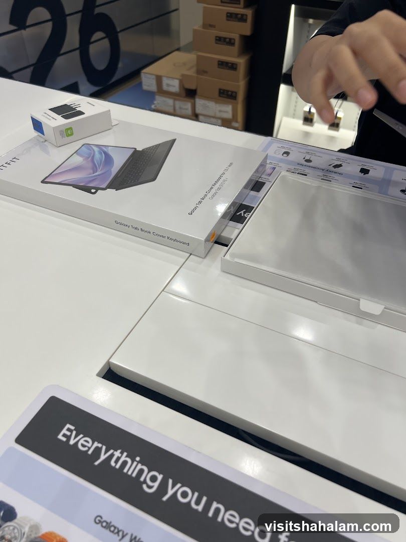 Samsung Galaxy Accessories Display