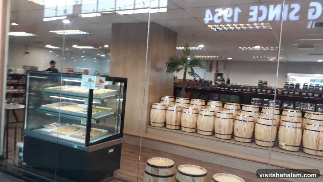 Baklava Display and Barrel Decor