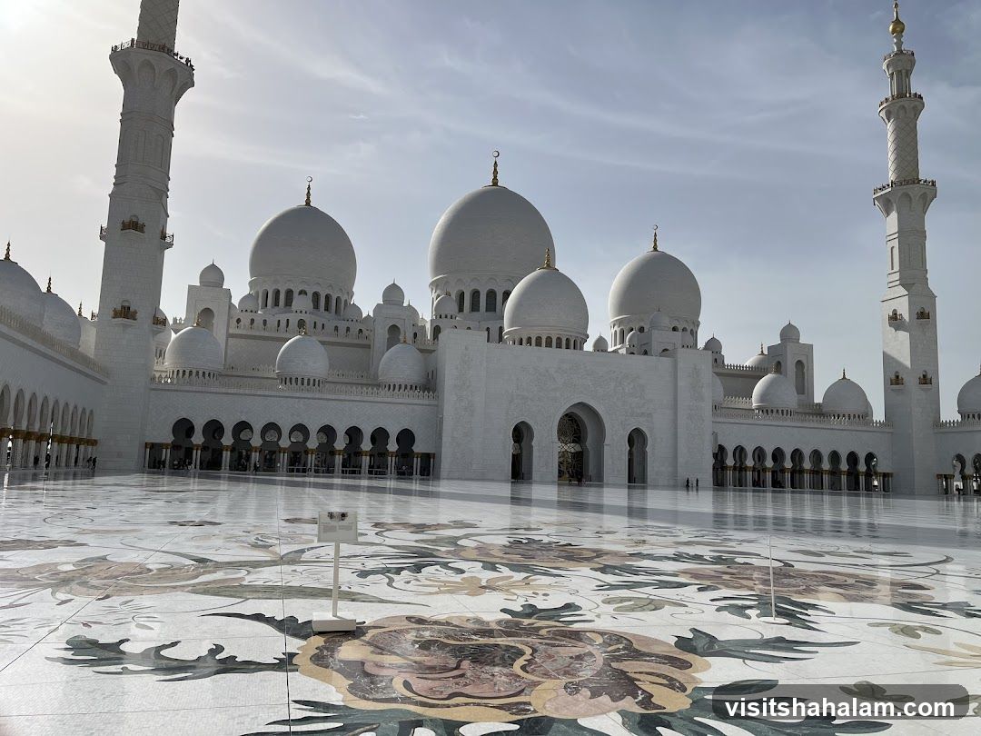 Grand Mosque Exterior