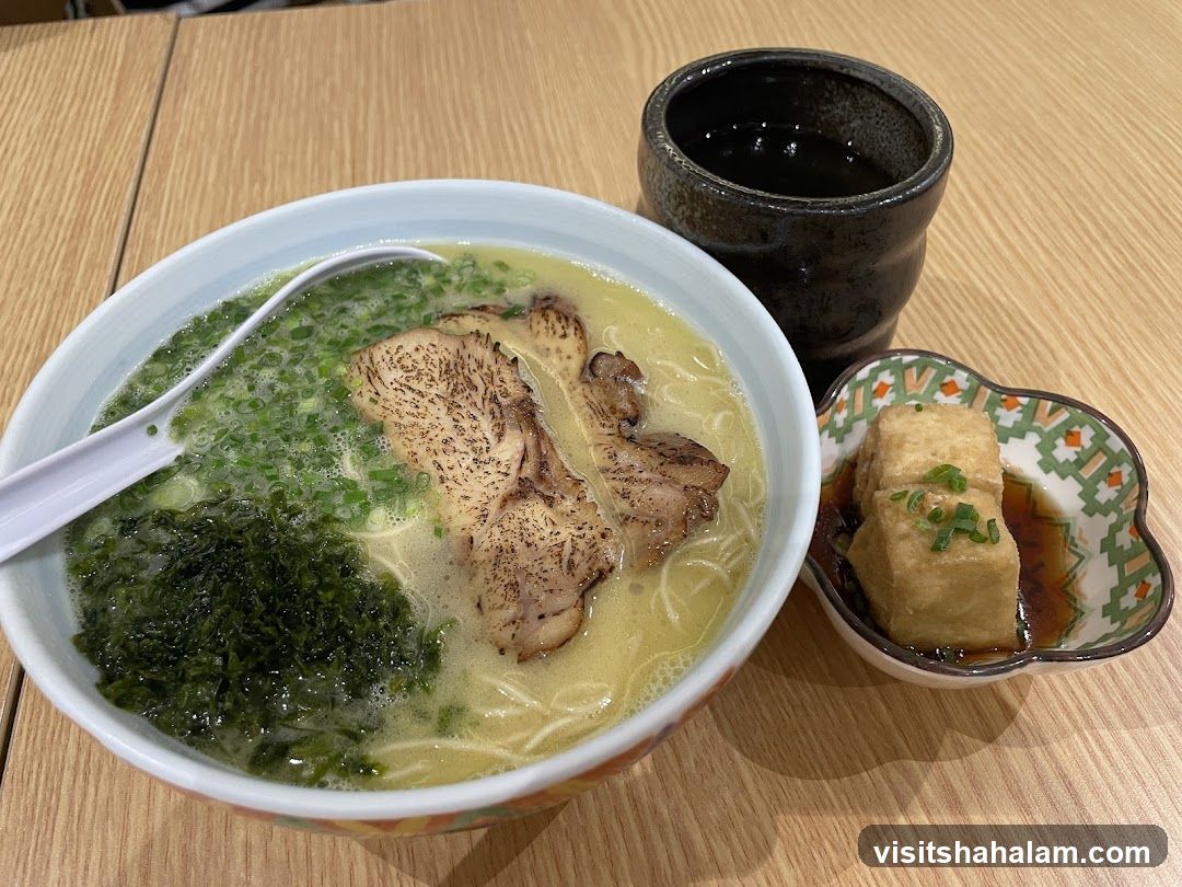 Ramen with side dish and drink