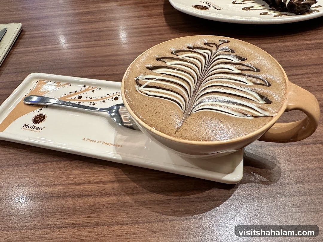 Hot Chocolate with Latte Art