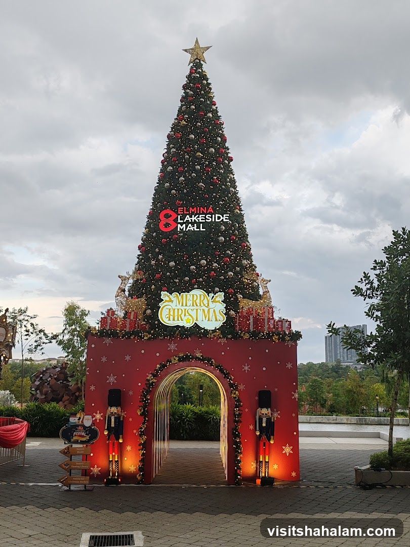 Christmas Tree Entrance